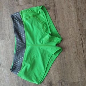 Run in Rabbit Catch Me if You Can Shorts Small